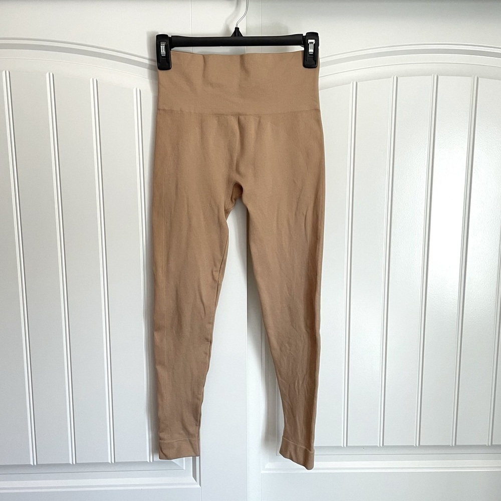 Set active X Revolve nude tan high rise leggings size small
